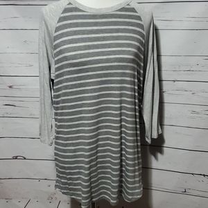 NWT LuLaRoe Randy Baseball T Shirt